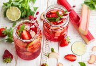 Domácí ovocná limonáda