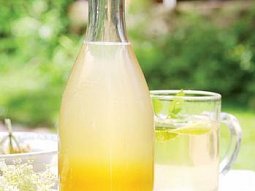 Voňavý sirup z bezinkových květů